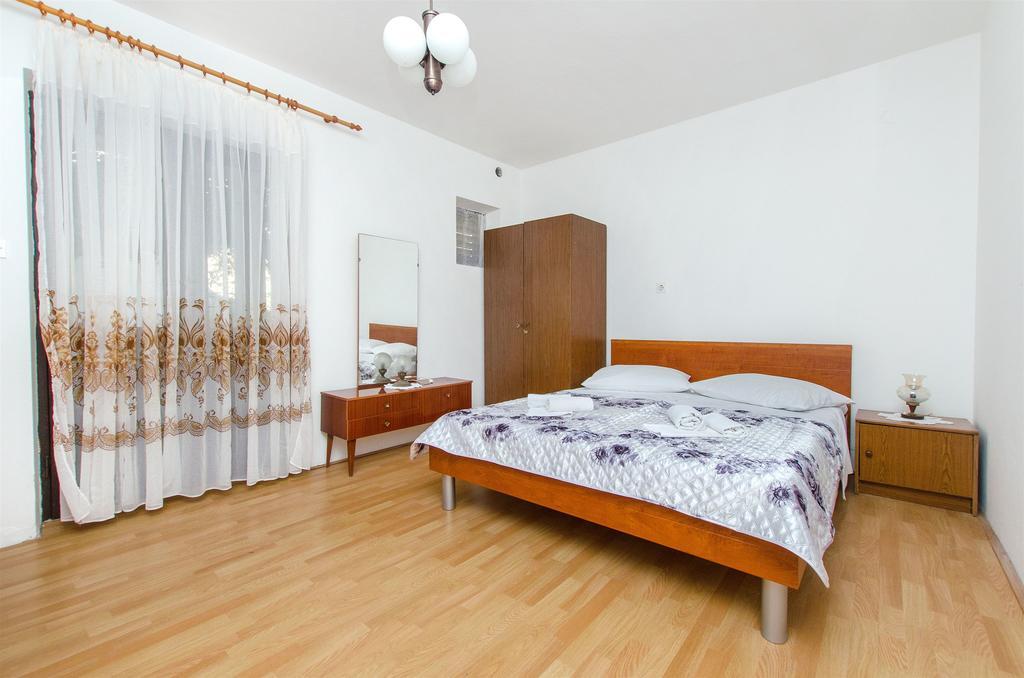 And Stjepan Apartment *